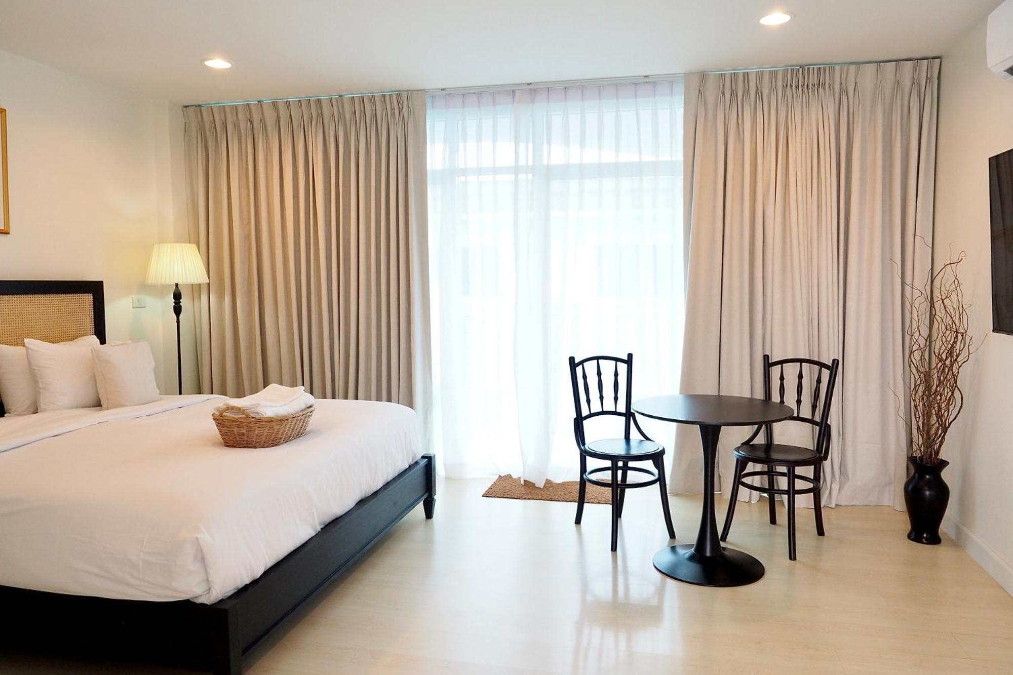 The Beach Bangsaen By Thanthita Next To Wonnapa Beach Free Disney Plus Zewnętrze zdjęcie