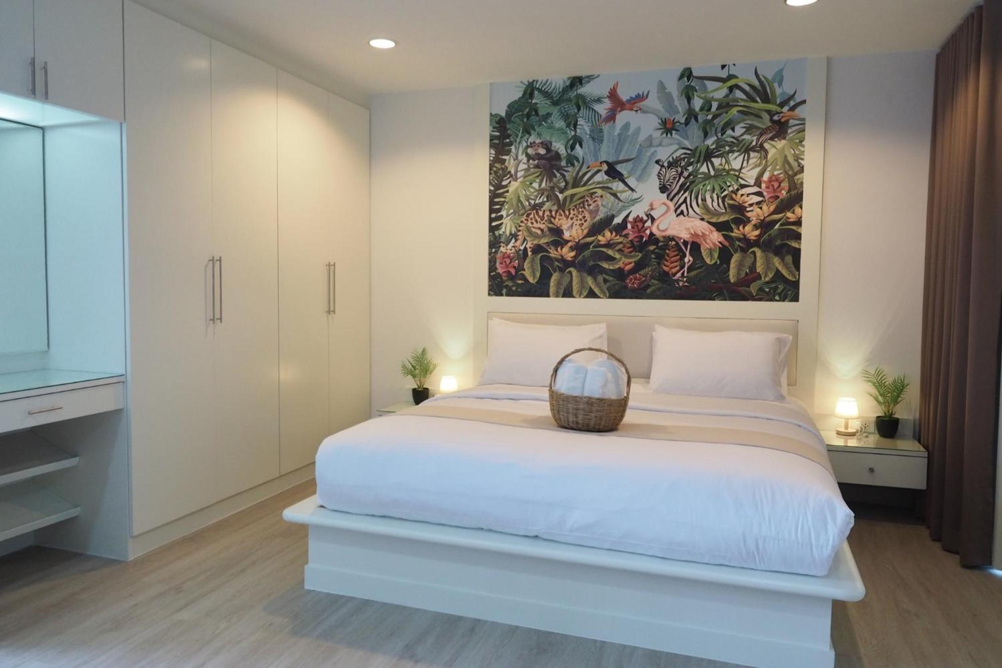 The Beach Bangsaen By Thanthita Next To Wonnapa Beach Free Disney Plus Zewnętrze zdjęcie