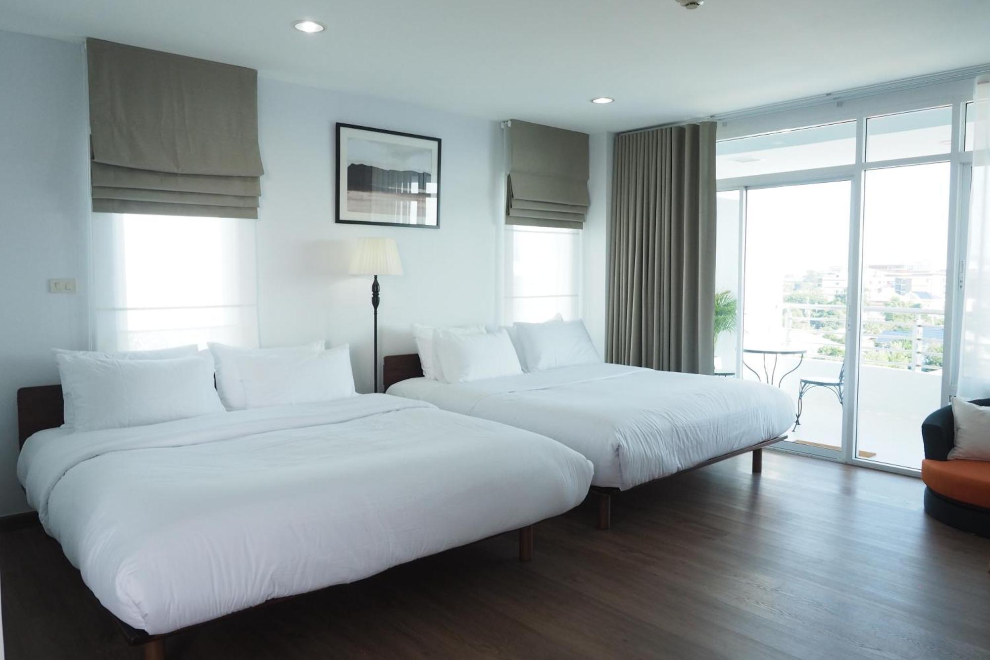 The Beach Bangsaen By Thanthita Next To Wonnapa Beach Free Disney Plus Zewnętrze zdjęcie
